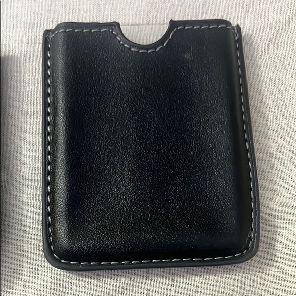 Black Leather BlackBerry Pouch Set - Picture 4 of 7